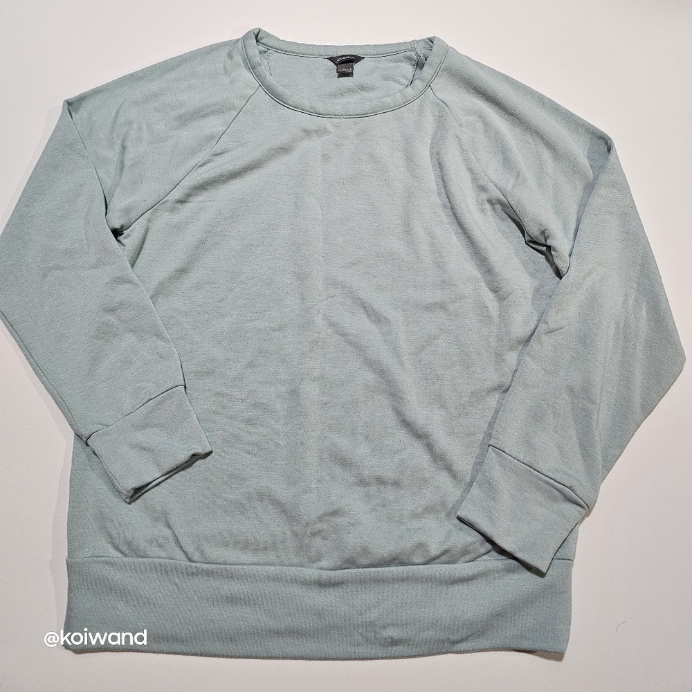 Eddie Bauer Women's Crewneck Sweartershirt Size S